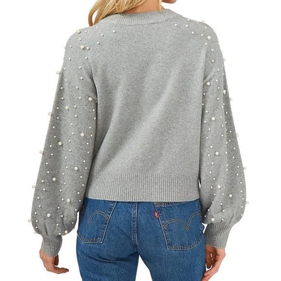 Chelsea & Violet
Drop Shoulder Long Balloon Pearl Boucle Statement Sweater🦋🦋 - Picture 2 of 4